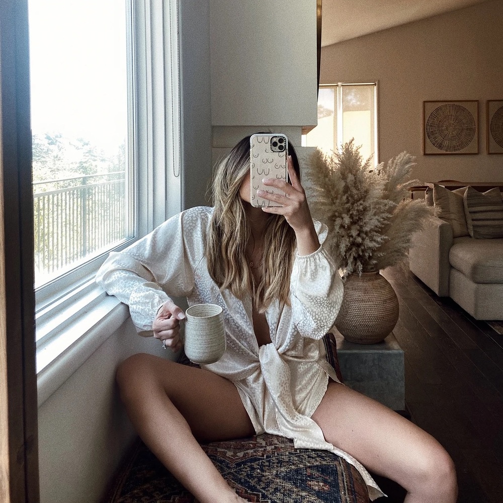 Starlow Staying in Ivory Lounge Set - M